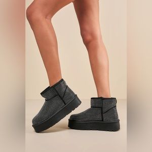 Lulu's NIB Palen Black Rhinestone Faux Fur-Lined Platform Ankle‎ Booties